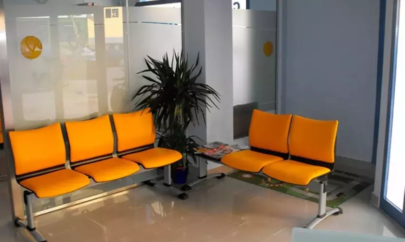 ¡Mejora tu sonrisa! Hasta 4 carillas de composite para 1 persona