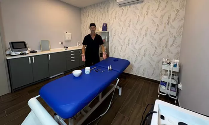 Masaje descontracturante con ajuste vertebral, hombros y tobillo