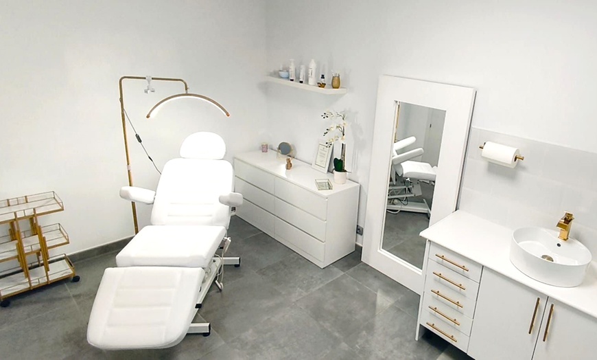 Image 2: 1 o 2 sesiones de plasma fibroblast en zona a elegir