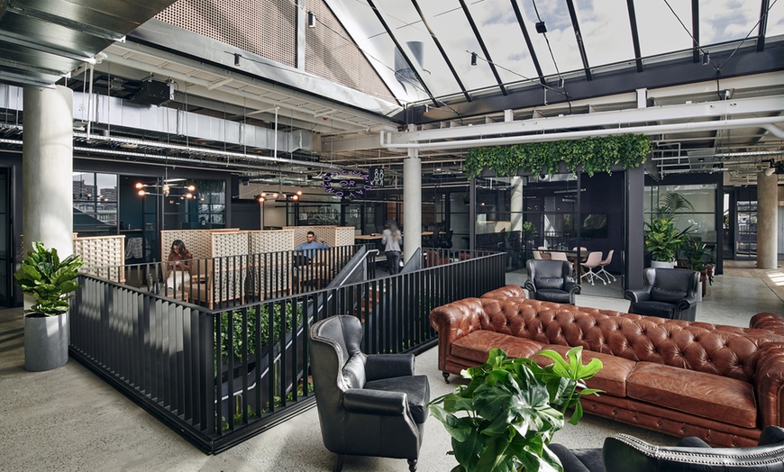 Image 12: Unlock Productivity with Business Lounge 1 Day Pass for Up to 6 People