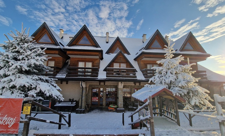 Image 2: Beskid Niski: 2-7 nocy dla 2-3 osób z BB i karnetem narciarskim