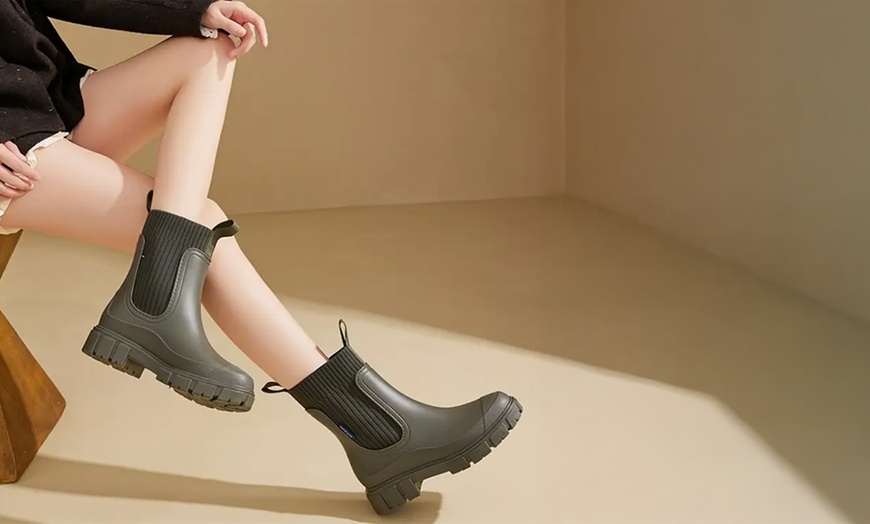 Image 8: Women's Chelsea Rain Boots