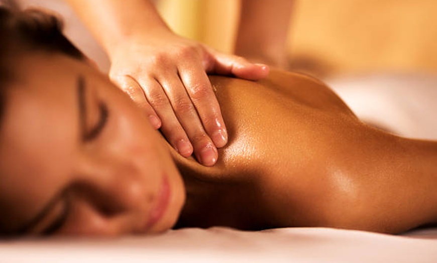 Image 10: Masaje facial o ritual de aguas termales japonés de 90 minutos para 1