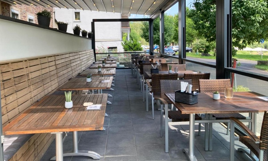 Image 14: Mosel: 2 oder 5 Nächte mit Halbpension, Prosecco und Weinprobe