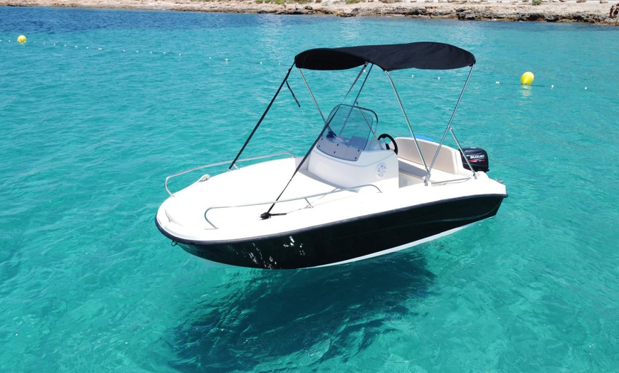 Image 3: Alquiler de barco sin titulación durante 4 horas para hasta 8 personas
