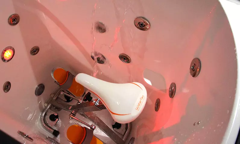 Découvrez un entrainement doux mais efficace avec l'aquabiking