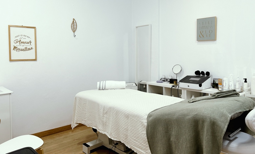 Image 2: Tratamientos corporales y faciales para que luzcas tu mejor versión 