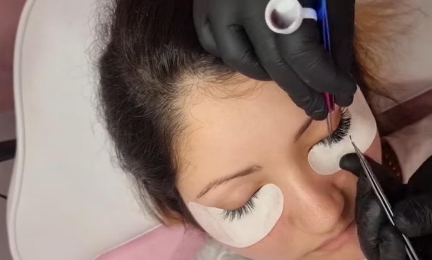 Image 4: Extensión de pestañas pelo a pelo, 2D natural y 4D volumen ruso