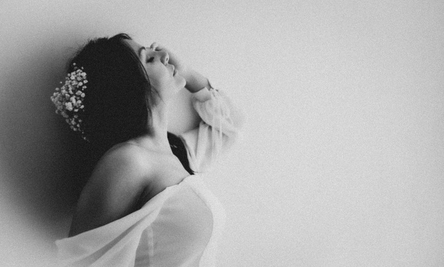 Image 14: Sesión de fotos de pareja, embarazo y más (60 digitales y 2 impresas)