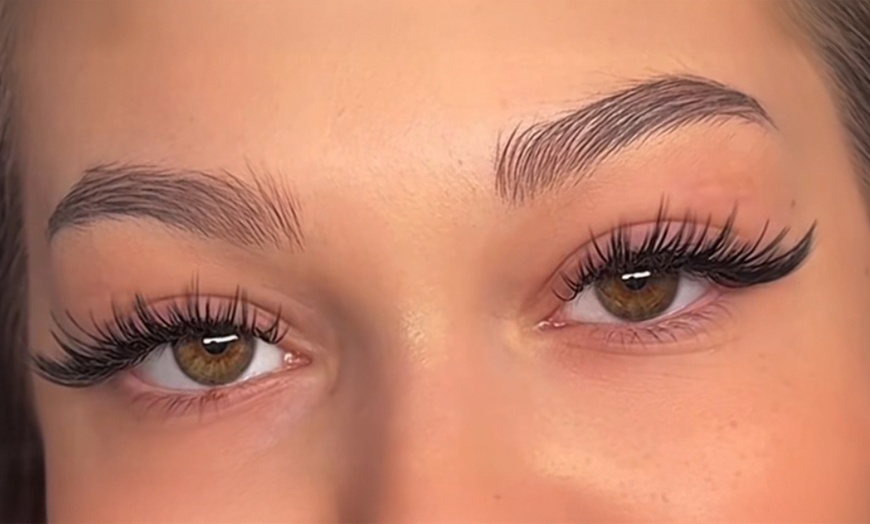 Image 14: Explore Fabulash's Eyelash Extensions, Offering Up to 44% Off on Diverse Styles for Every Occasion