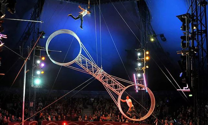 Image 7: Cirque Claudio Zavatta près de Sablé sur Sarthe - du 19/02 au 3/03