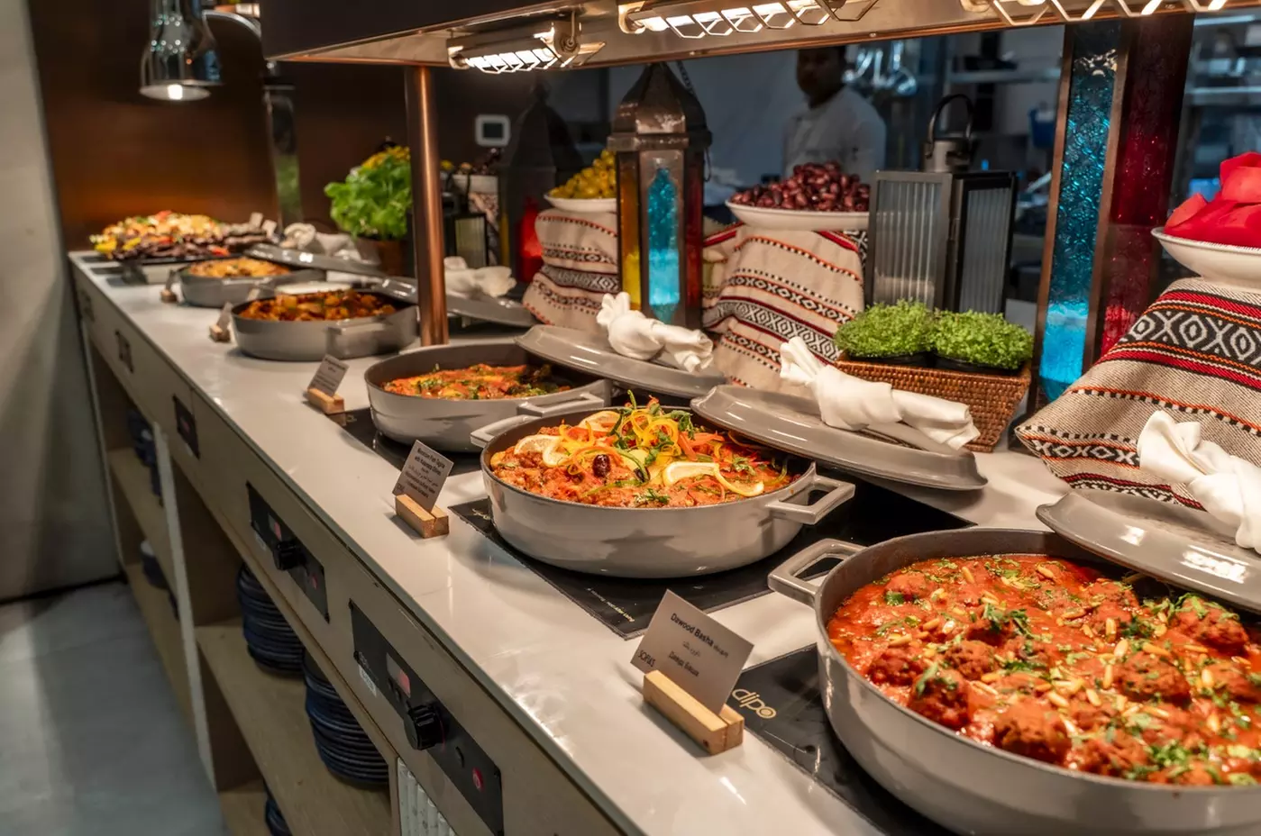 Ramadan Iftar Buffet w/ Beverages: 1 Child (6-11 Yrs)/1, 2, / 4 Adults