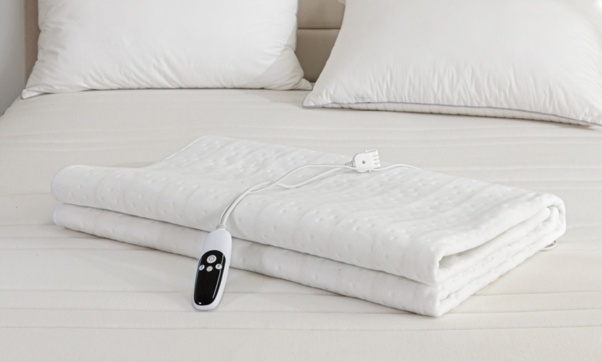 Image 2: Kono Electric Blankets Skin-Friendly Heated Blanket 