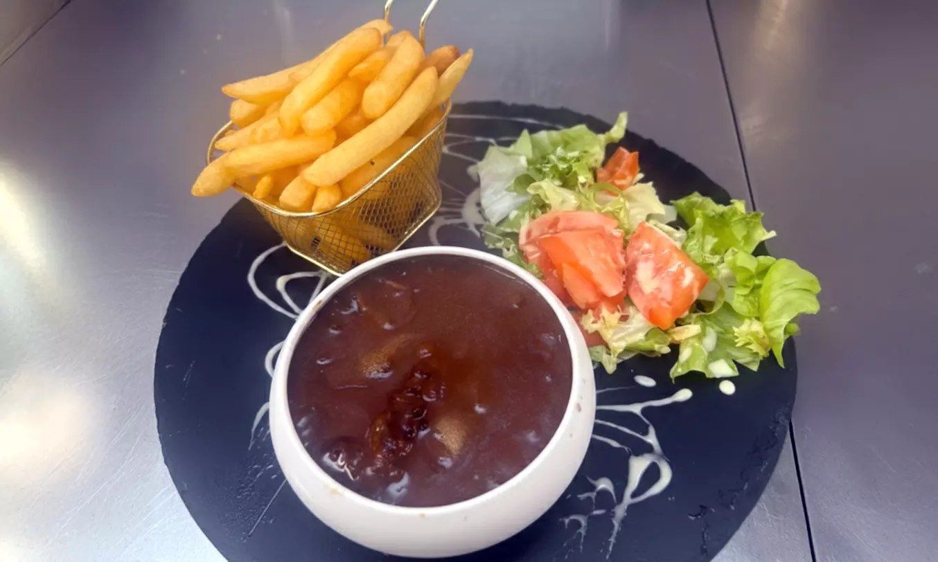 Soirée cabaret ou karaoké et menu gourmand près de Lens