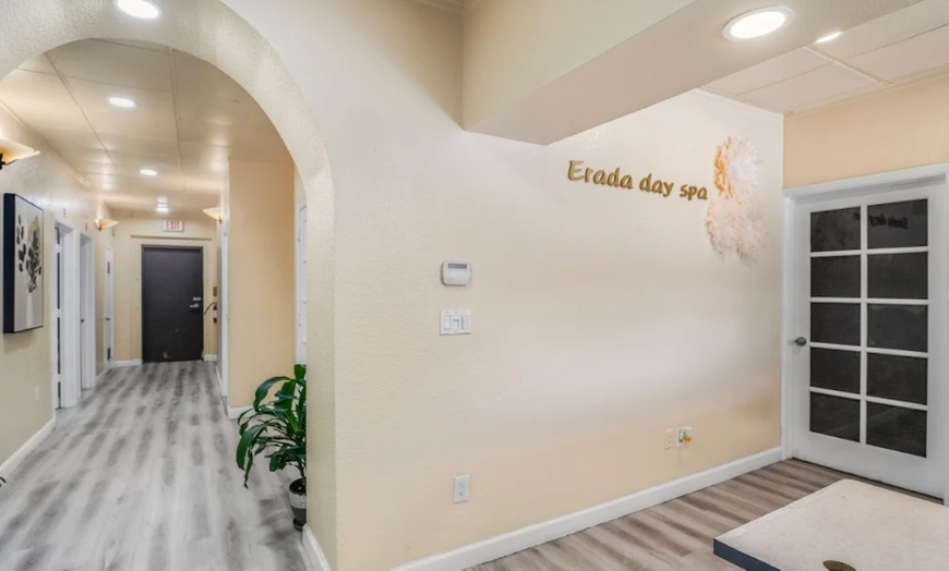 Image 6: Enjoy a 30 or 60 Minute - Classic or Deep Tissue Massage for One 