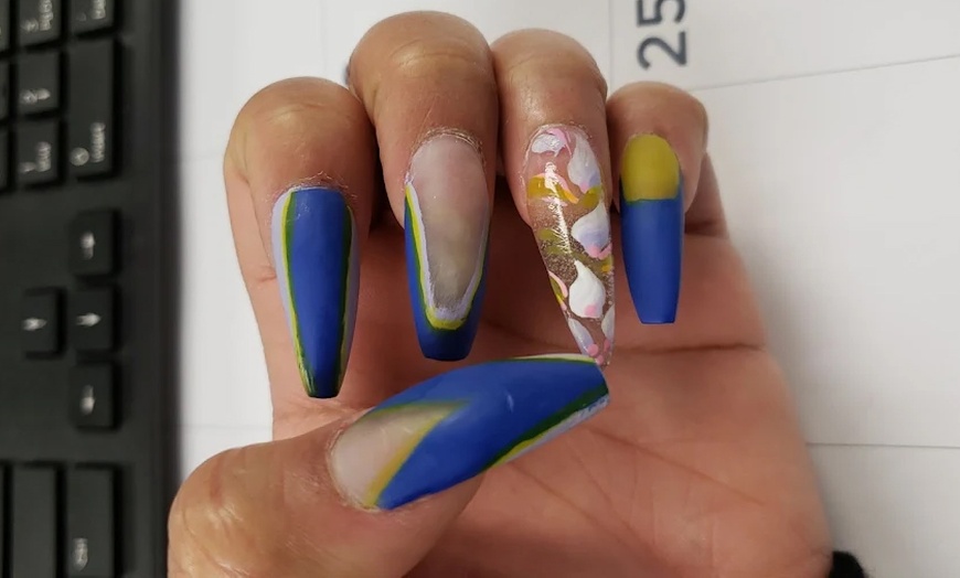Image 5: Quality Mani-Pedi at Salon Essential 
