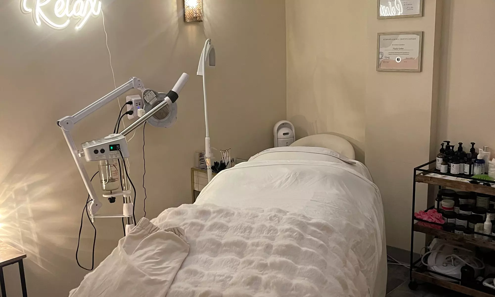 Get Stunning One Brow Lamination or Lash Lift with Tint Treatments