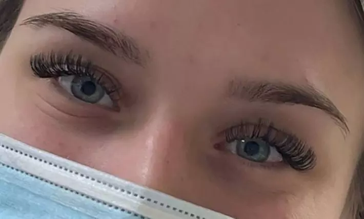 One Beautiful Natural, Flawless Full Set/Luxury Volume Lash Extension