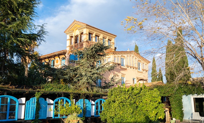 Image 9: Circuito spa para 1 o 2 personas con copa de cava y opción a masaje 