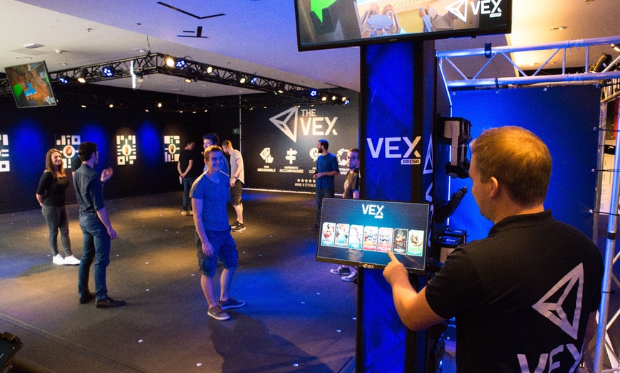 Image 4: Juego de realidad virtual Spark VR y pizza gigante para 4 personas