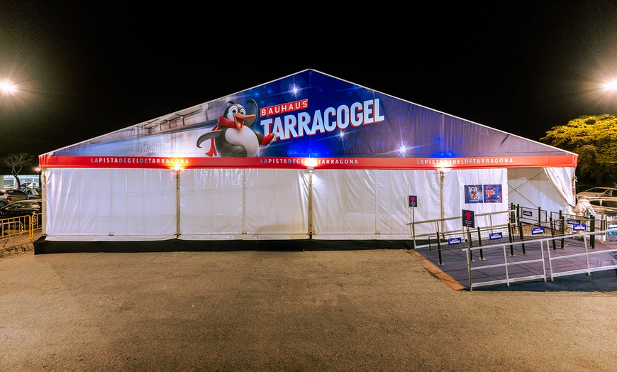Image 5: Acceso a pista de hielo con patines durante 45 minutos para 1 persona