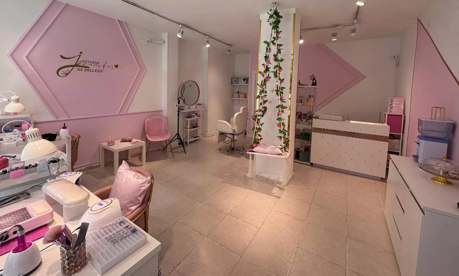 Presume de uñas ideales con estos servicios especializados a elegir