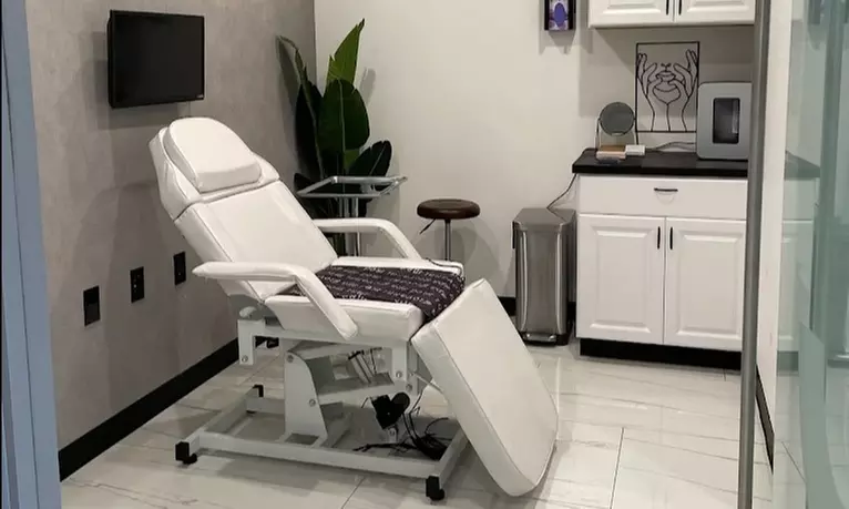 1 Year Unlimited Laser Hair-Removal for S - XL Area at Giovanni Med Spa