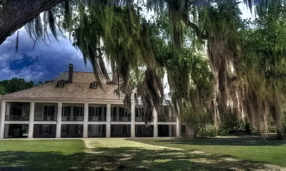 Experience Destrehan Plantation Haunted Night Tour For 1,2 or 4