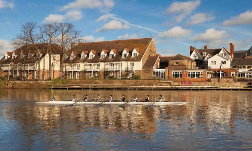 Image 9: Surrey: Classic Double Room/Double River View Room for Two