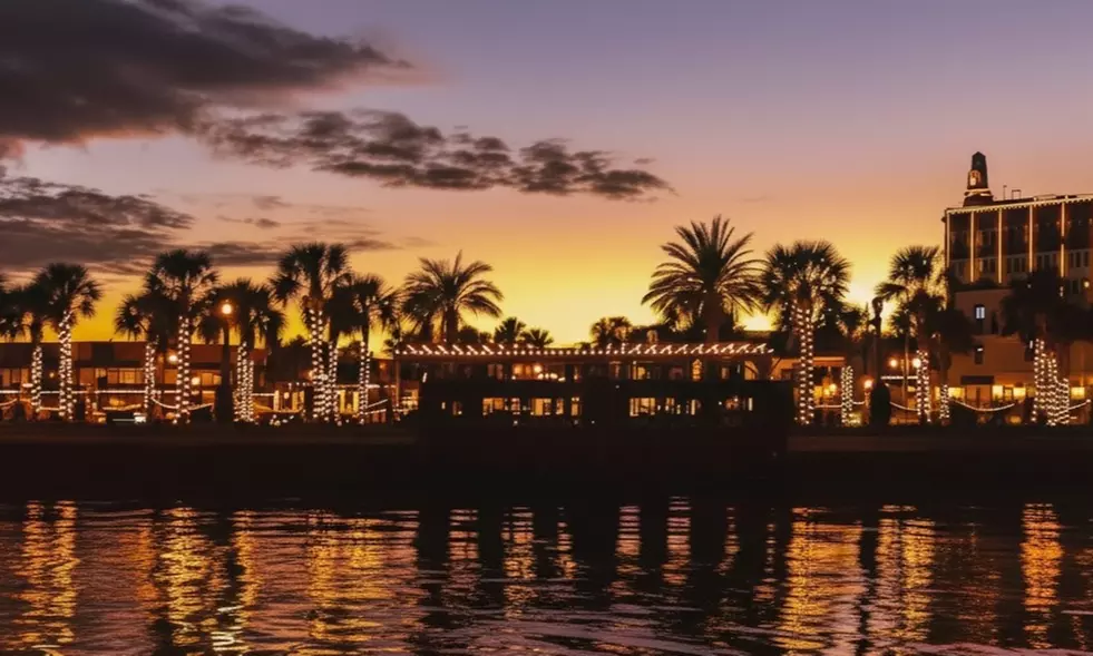 Nights of Lights Boat Tour: St. Augustine's Holiday Spectacle