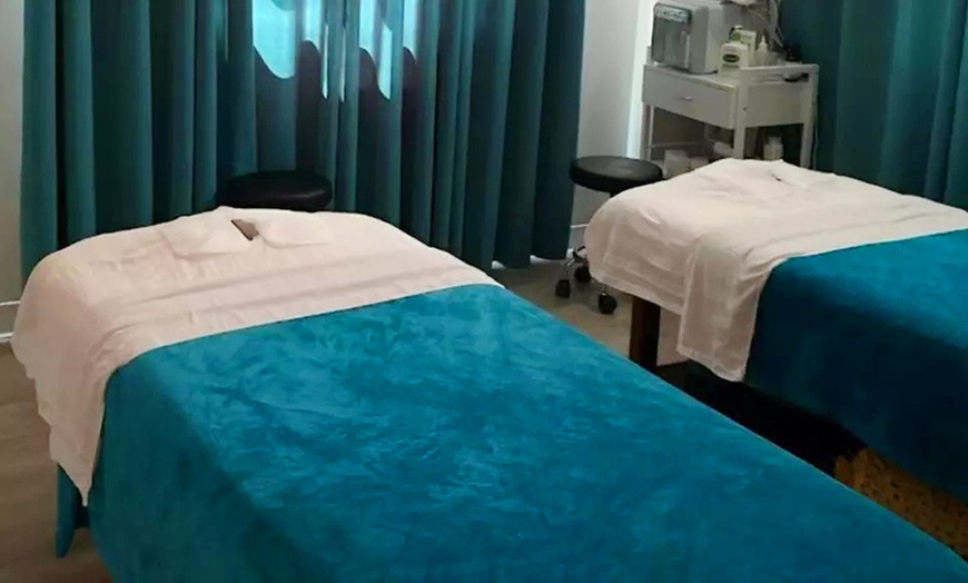 Image 4: Enjoy Deep Tissue, Couples, Foot Massage, And Hydra-Facial Treatments