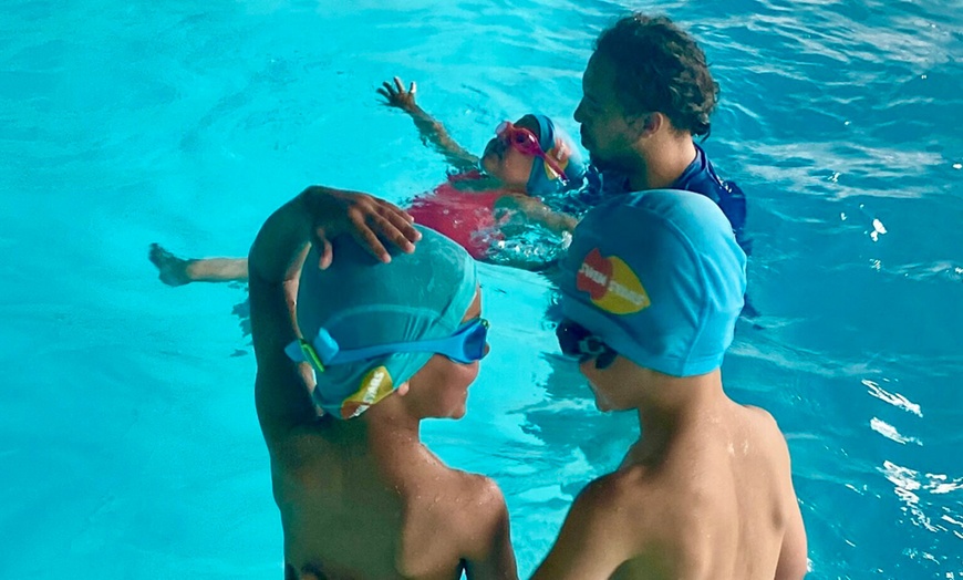 Image 2: Cours de découverte aquasport ou natation à Swim Stars Lille