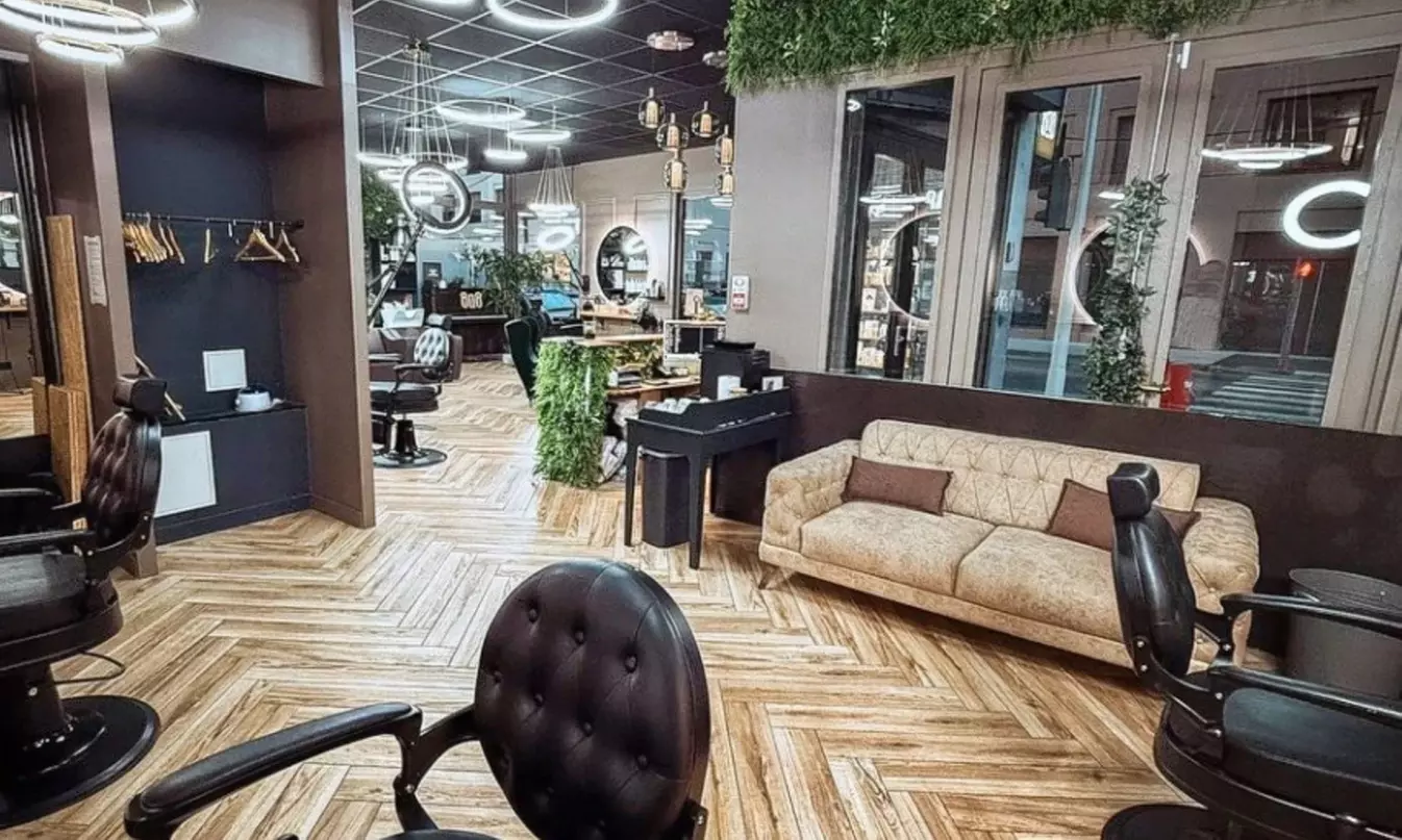 Sublimez votre chevelure : coupe, soin et brushing ou coloration