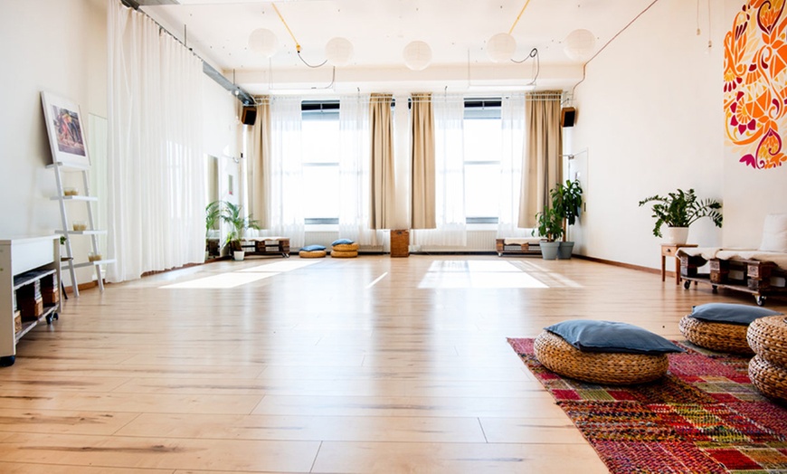 Image 4: Mother’s Blessing: High Tea & Cacao-ceremonie