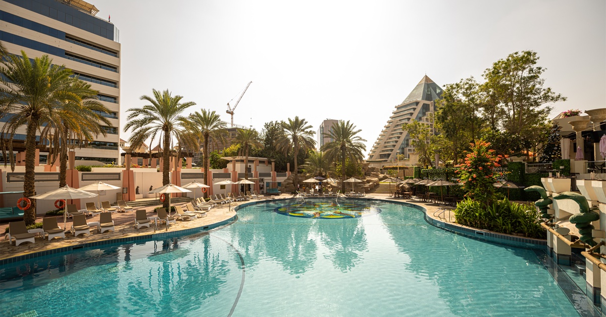 Cleopatra Spa Easter Bliss: Aromatherapy, Facial & Full-day Spa Access Cleopatra Spa Easter Bliss: Aromatherapy, Facial & Full-day Spa Access