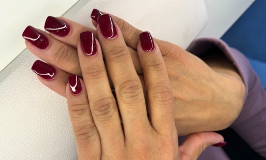 Image 3: Presume de uñas ideales con estos servicios especializados a elegir