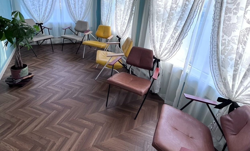 Image 3: Unwind with 30-Min Body Massage or Reflexology Massage for Relaxation