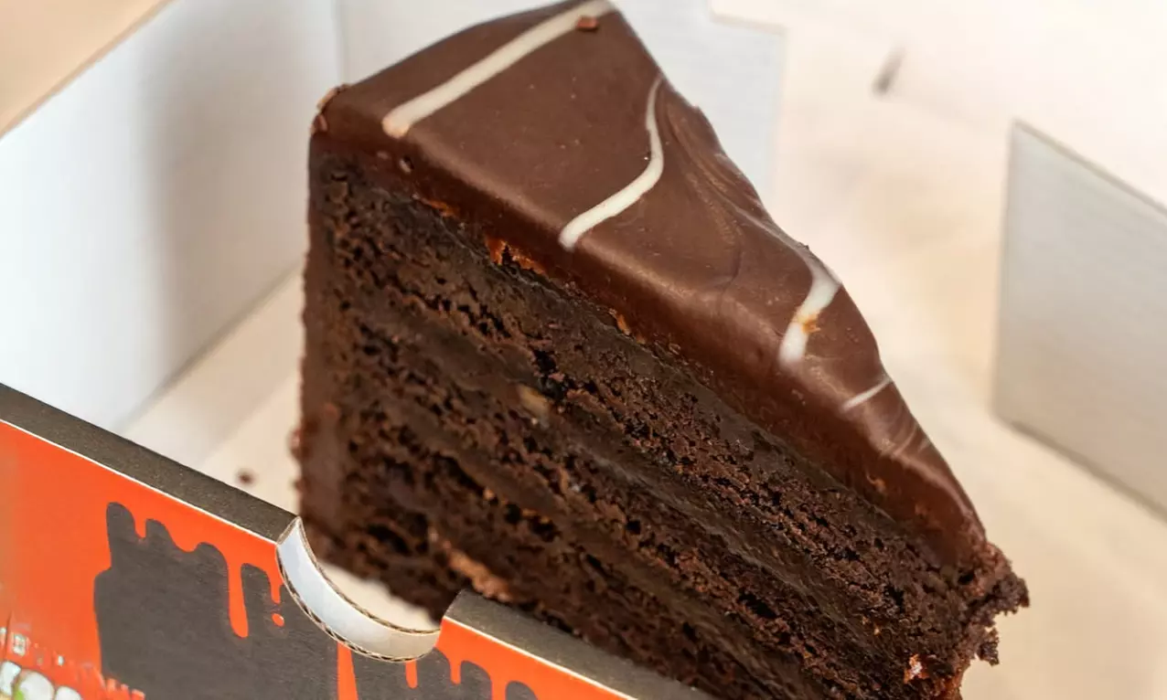 Credit to Spend on Food and Drinks or Large Signature/Classic Pizza