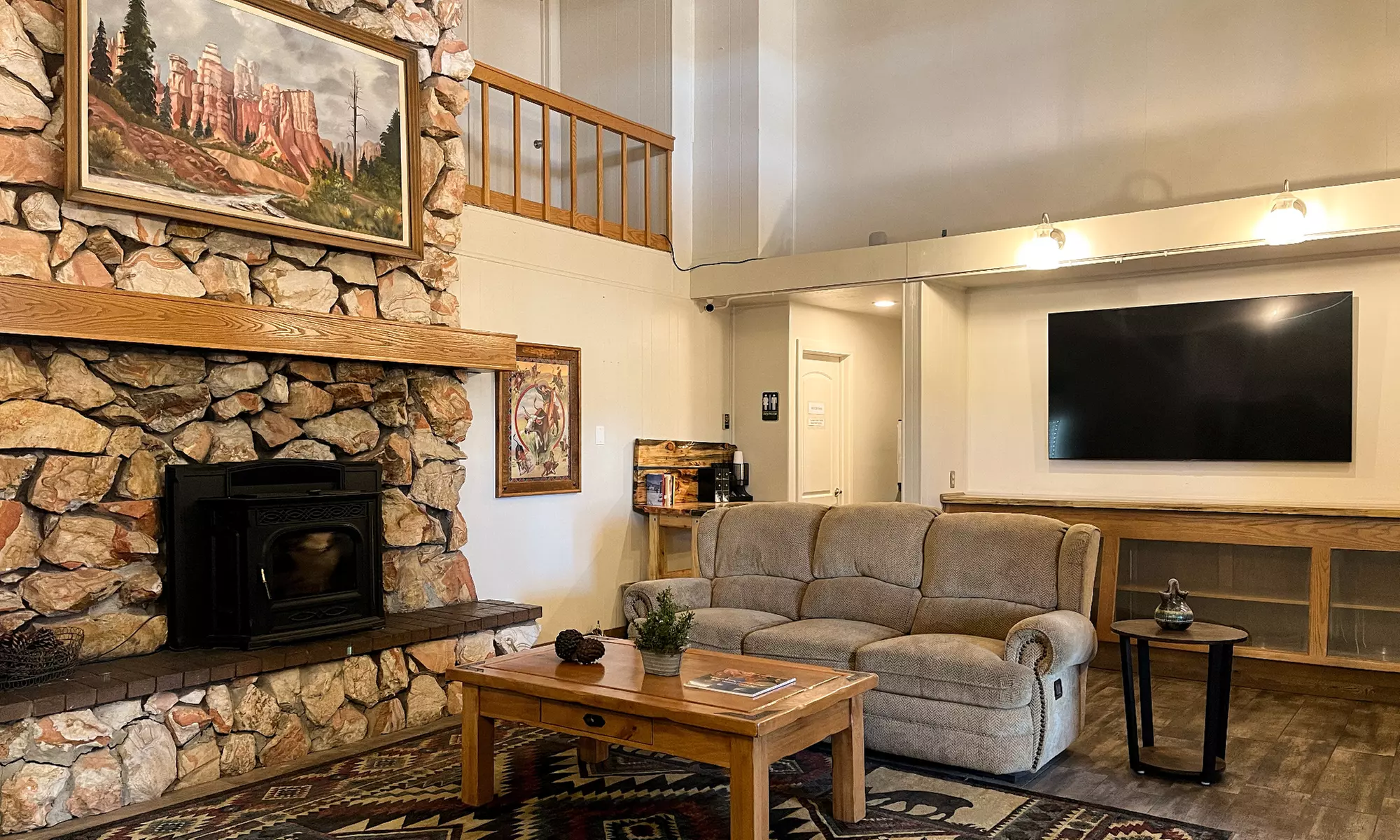 Stay with Home-Style Dining & Pool Access at Bryce Canyon Pines Lodge in Utah
