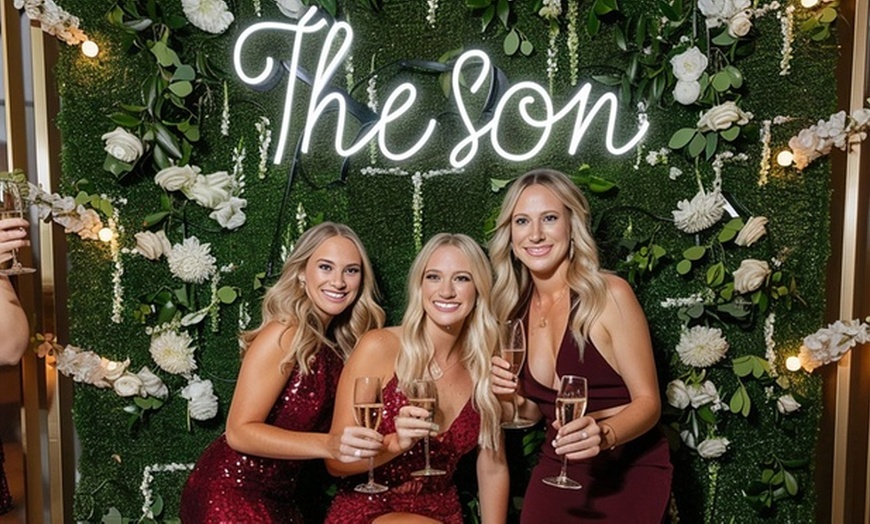 Image 12: Jouw tekst, jouw kleur, jouw vibe: gepersonaliseerde neon-verlichting