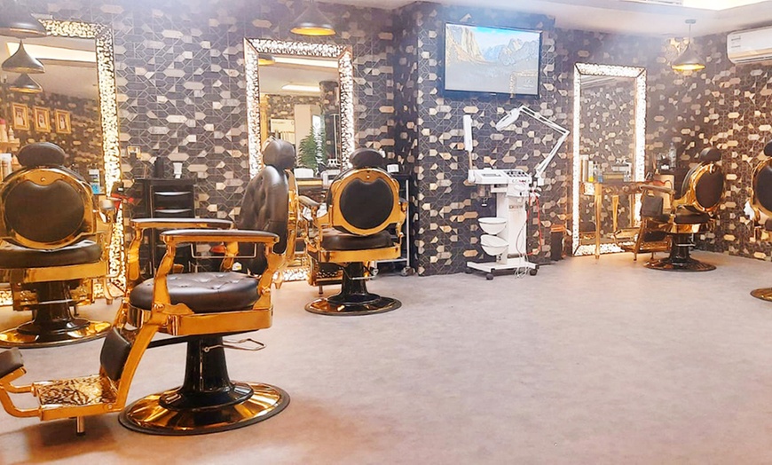 Image 4: Luxury Gents Spa Treatments with Facial & Moroccan Bath Options
