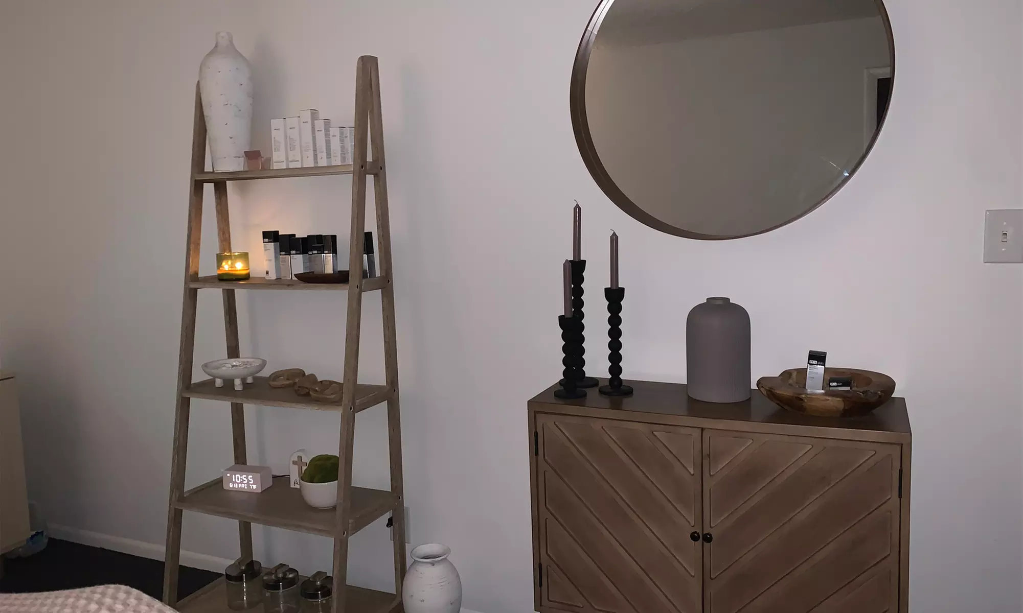 Radio-Frequency Facelift, Luxe Facial Express or Ultrasonic-Cavitation