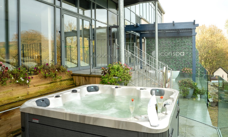 Image 6: Sligo: 4* Double Room Stay with Breakfast, Spa Treatment, & Prosecco