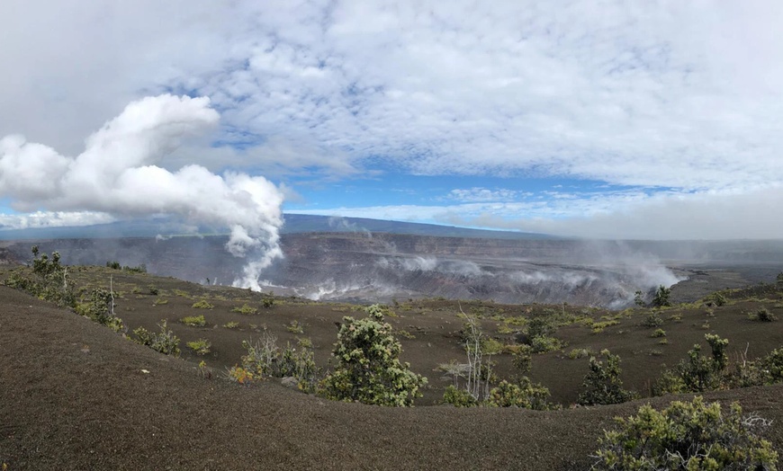 Image 2: ✈ 7-Day Hawaii: Big Island and Kauaʻi Combined with Flights and Cars