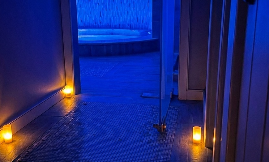 Image 3: One 50-Min Swedish Massage w/ Optional 30 Min Express Facial & More