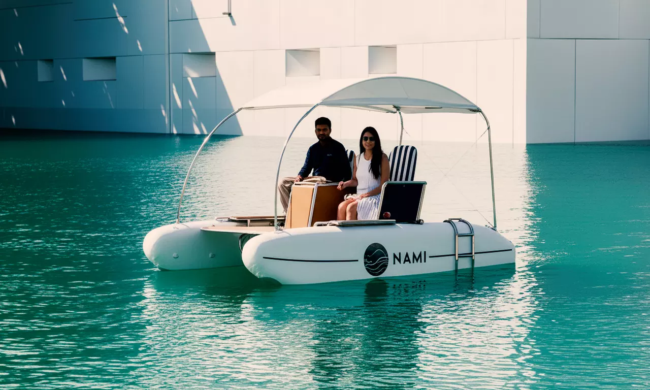 Explore 15 or 30-Minute Luxury E-Catamaran Tour for 2 or 4 People