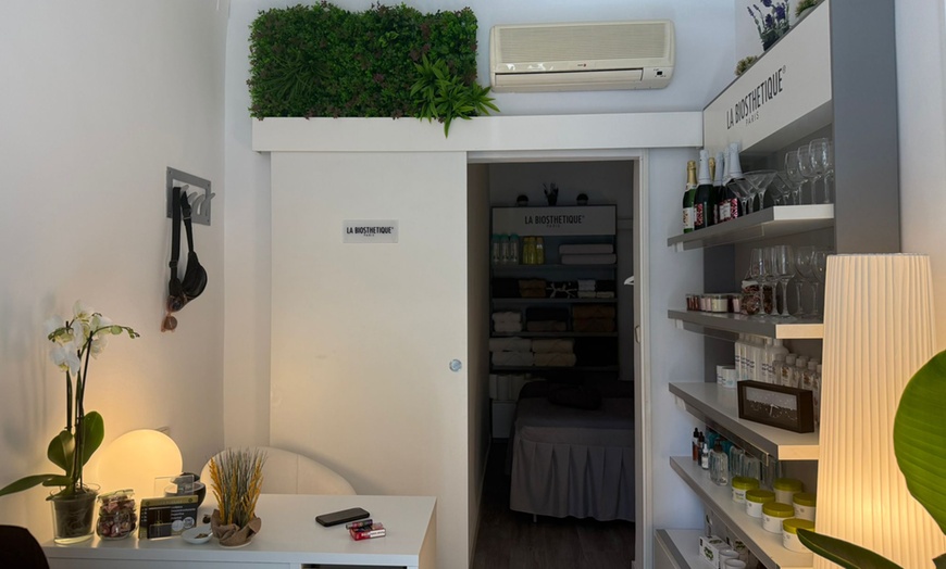 Image 5: 1 o 3 sesiones de masaje a elegir con opción a reflexología podal