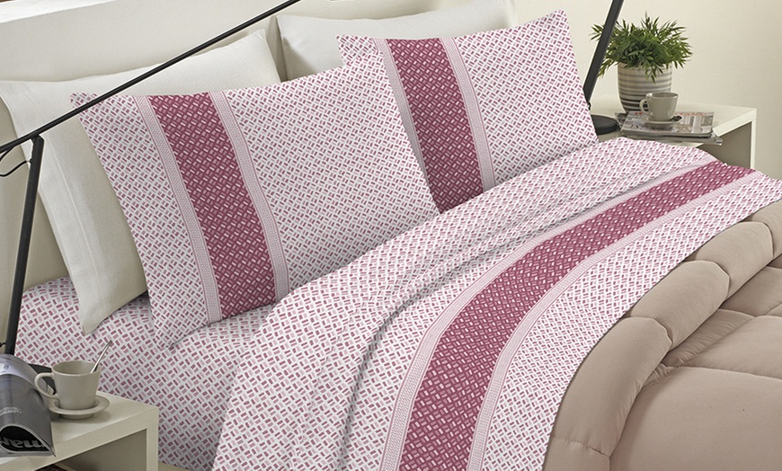 Image 7: Completo lenzuola in morbida e calda flanella Made in Italy