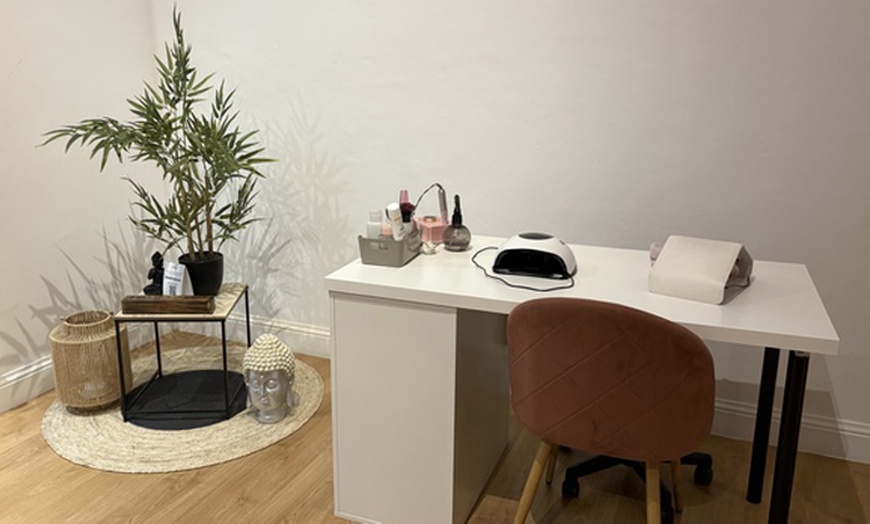 Image 2: Taller de cuidado personal y skincare con merienda 