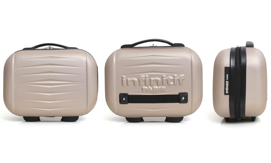 Image 9: Cabin and Vanity Case Luggage Set